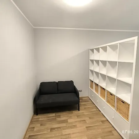 Apartment Vienistabas Erti Musdienigi Un Pilnigi Atjaunoti *