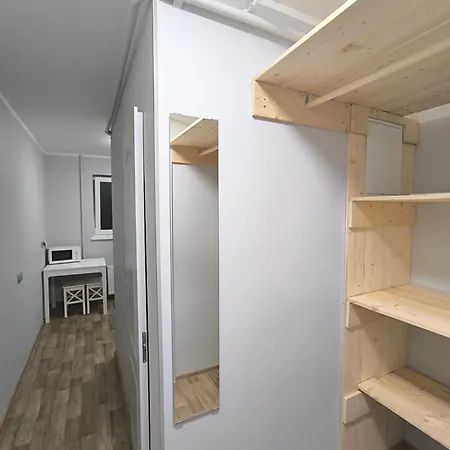 Vienistabas Erti Musdienigi Un Pilnigi Atjaunoti Apartamento *